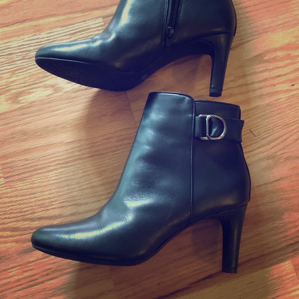 Bandolino booties size 8m